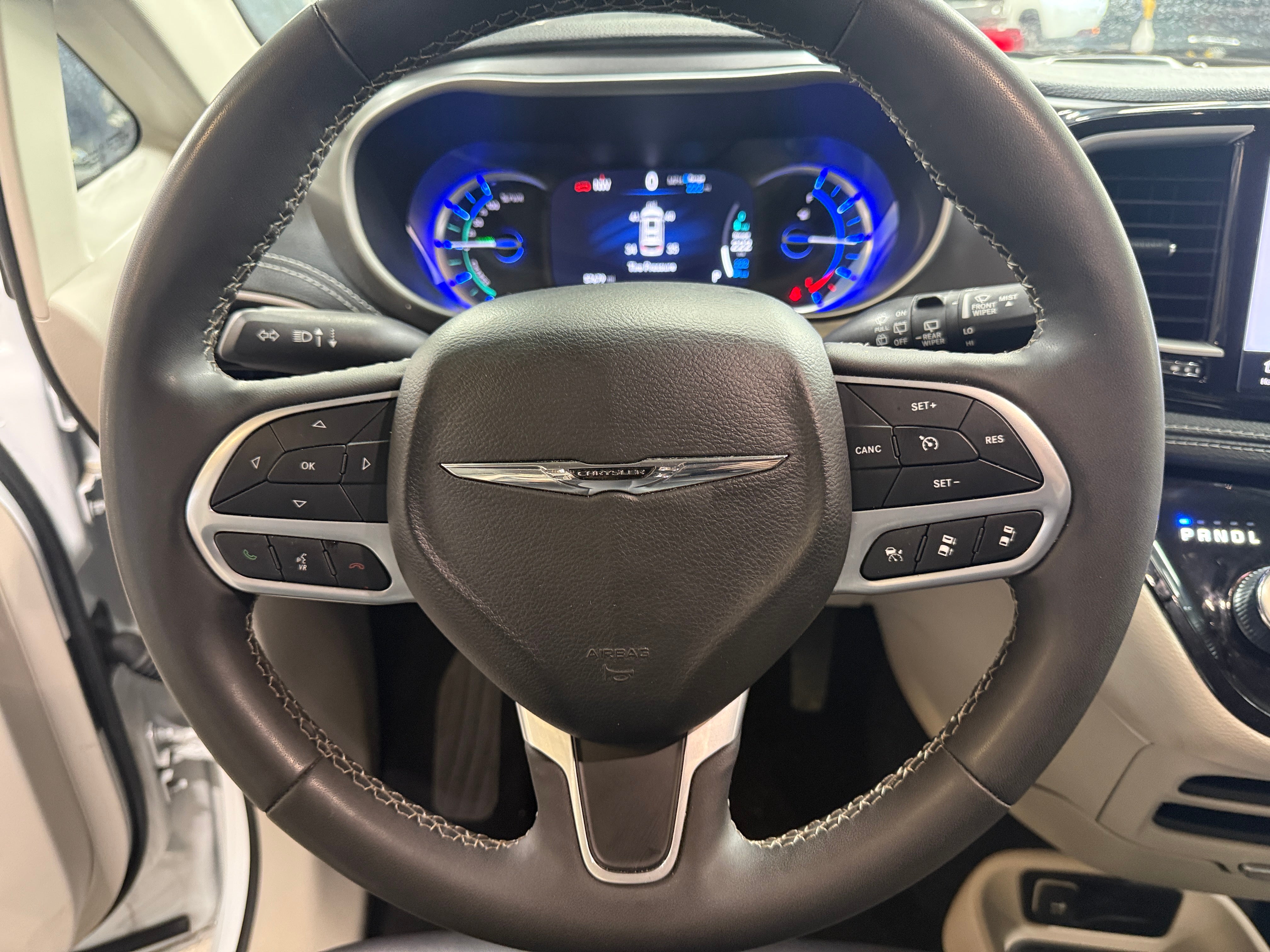 chrysler pacifica phev 2024 2C4RC1S72RR122649 image chrysler pacifica phev 2024 2C4RC1S72RR122649 image
